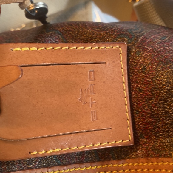 ETRO Duffle bag w/ luggage tag & lock and key. EUC! - Picture 14 of 17